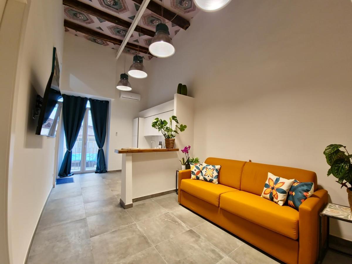 Borgo Dei Miracoli Hotel Naples Exterior photo